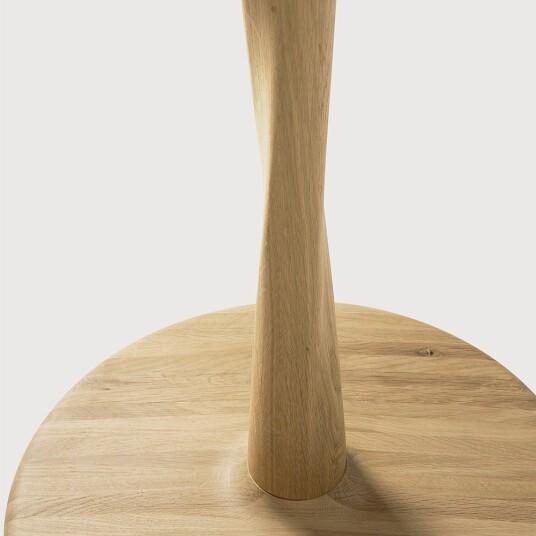 Ethnicraft Torsion Spisebord Ø127 cm Eik