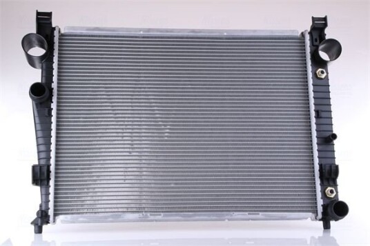 Radiator NISSENS 62771A