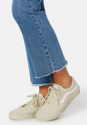 Vans UA SK8 Low Suede Sneakers Bone White 37 Vans UA SK8 Low Suede Sneakers Bone White 37