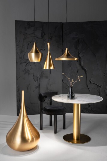 Tom Dixon Beat Wide LED hengelampe messingfarget Ø 36 cm Stue 16 Gull / Messing Tom Dixon Beat Wide LED hengelampe messingfarget Ø 36 cm Stue 16 Gull / Messing