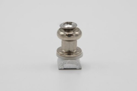 KALESJEKNAPP M4x20