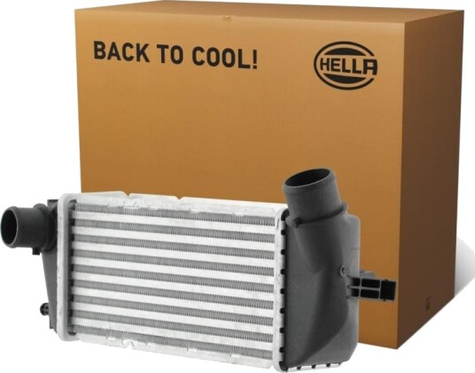 Intercooler HELLA 8ML 366 471-001