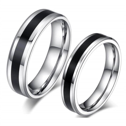 Enkel design/ring med senter Enkel design/ring med senter