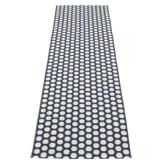 Pappelina Noa gulvteppe 70 cm x 250 cm, dark blue/vanilla