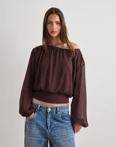 Nelly Brun Drapy Chiffon Blouse