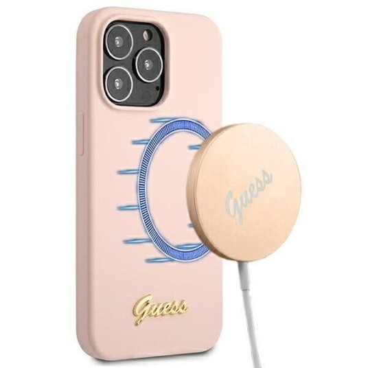 Guess-Deksel Til Iphone 13 Pro / 13 6.1 Guhmp13llslmglp Lys Rosa Hardt Deksel Silikonskrift Gulllogo Magsafe