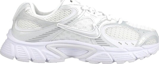 Nike Sneaker V5 RNR   Hvit/Svart/Metallisk sølv Kvinner størrelse 35½