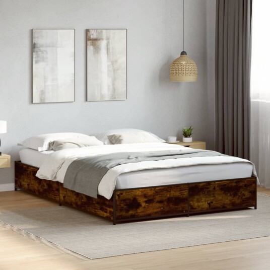  Sengeramme røkt eik 135x190 cm konstruert tre og metall 8721102610493