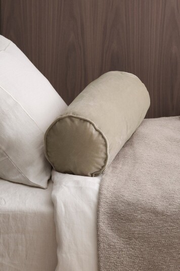 Ellos Home Pølle Nora Cylinder i fløyel Beige