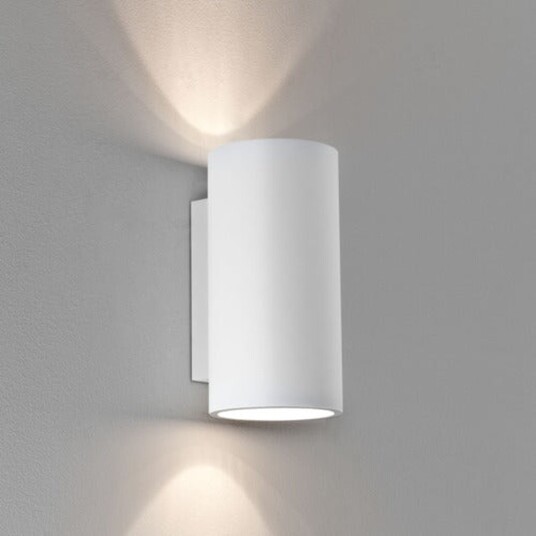 Astro Lighting Bologna 240 vegglampe opp/ned IP20 GU10 - Hvit Astro Lighting Bologna 240 vegglampe opp/ned IP20 GU10 - Hvit
