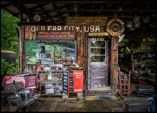 Old Junkyard Entrance Plakat / 21x30