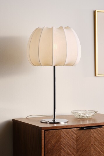 Jotex PION bordlampe eggetrø 2185621010 Jotex PION bordlampe eggetrø 2185621010