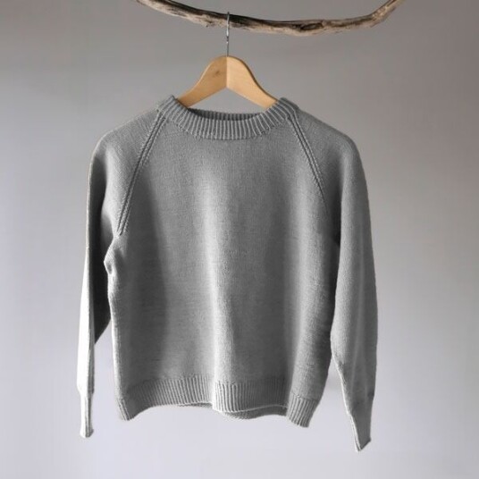 Bluum Strikkegenser Ultimate til dame Lys grå melert garnpakke i Soft Merino Ull
