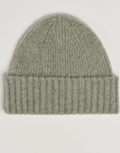 Robert Mackie Rona Ribbed Shaggy Lambswool Beanie Light Green