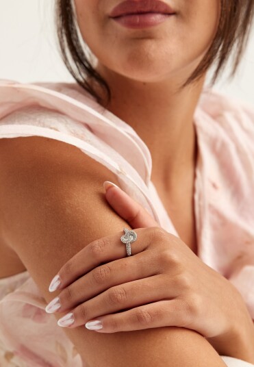 By Jolima Knot Crystal Ring