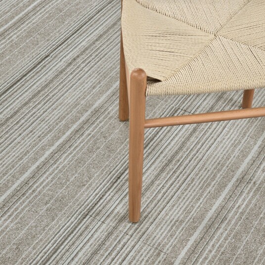 Helteppe Almeria Tekstilfliser 24 stk. ujevnt stripet grå Størrelse: 50 x 50 cm Helteppe Almeria Tekstilfliser 24 stk. ujevnt stripet grå Størrelse: 50 x 50 cm