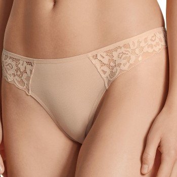 Calida Truser Natural Comfort Lace Thong Beige bomull Medium Dame Calida Truser Natural Comfort Lace Thong Beige bomull Medium Dame