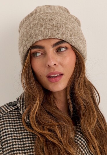 Bubbleroom Wool Blend Knitted Hat