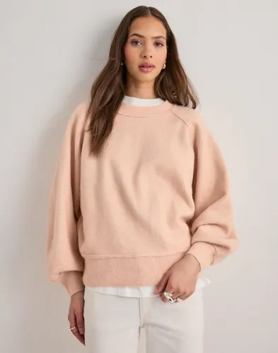 Nelly   Rosa   Seam Focus Knit Sweater