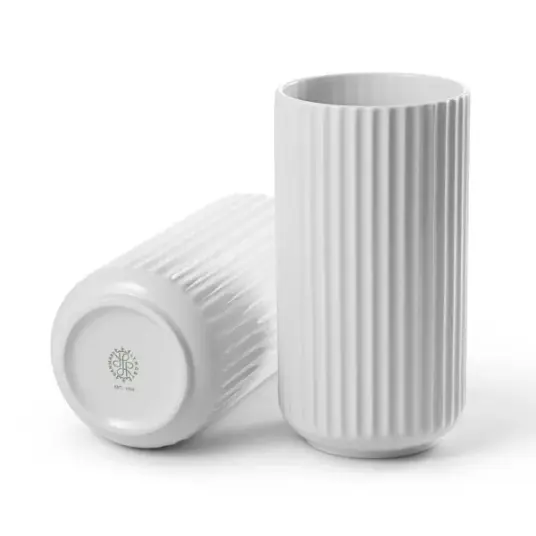 Vase Porselen Hvit 25cm Vase Porselen Hvit 25cm