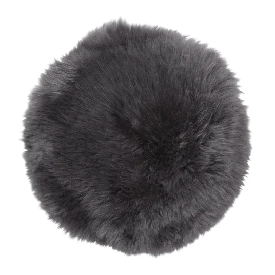 Skinnwille Gently Sittepute i saueskinn ø34 cm Black