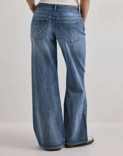 Nelly   Blå   Low Loose Flare Jeans