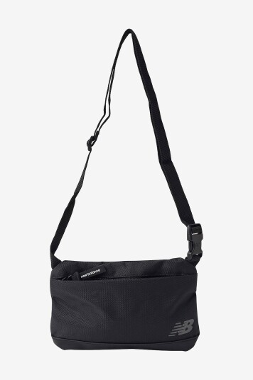 New Balance   Midjeveske Essential Sling Bag   Svart