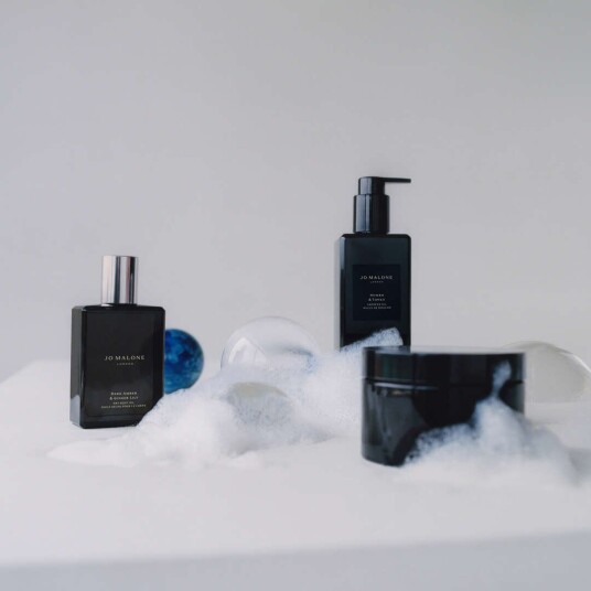 Oud & Bergamot Intense Body Hand Wash 250 ml Oud & Bergamot Intense Body Hand Wash 250 ml