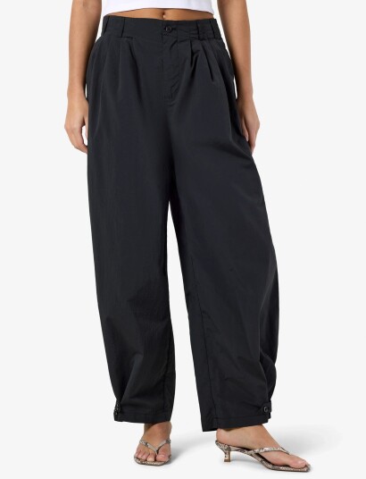 NOISY MAY Nmelide Mw Pleat Baloon Pant - Black - XS NOISY MAY Nmelide Mw Pleat Baloon Pant - Black - XS