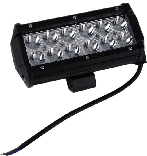 36W LED, 12V / 24V - Kald hvit, arbeidslampe, bil, lastebil, traktor, tilhenger, utrykningskjøretøy 36W LED, 12V / 24V - Kald hvit, arbeidslampe, bil, lastebil, traktor, tilhenger, utrykningskjøretøy