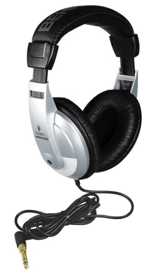 Behringer HPM1000