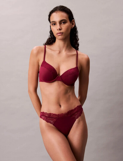 Calvin Klein Thong - Burgundy - M Calvin Klein Thong - Burgundy - M