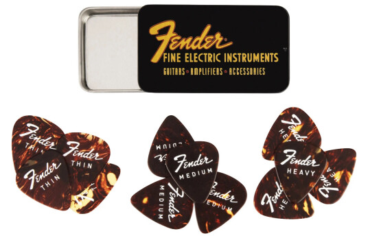 Fender Fine Electric Pick Tin Plekter 12-Pakning Fender Fine Electric Pick Tin Plekter 12-Pakning