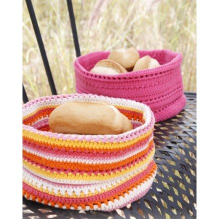 Drops Garnstudio Al Fresco by DROPS Design Stripet kurv Hekleoppskrift 20x26 cm