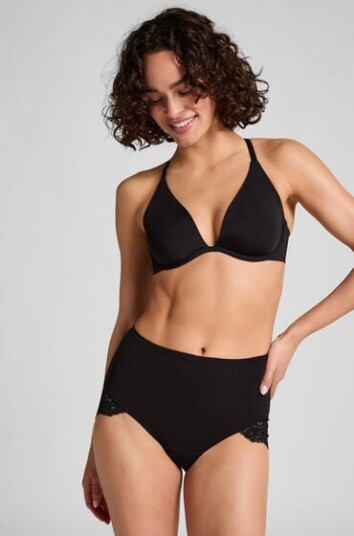 Hunkemöller Supersliptruse Maxi Lace Svart