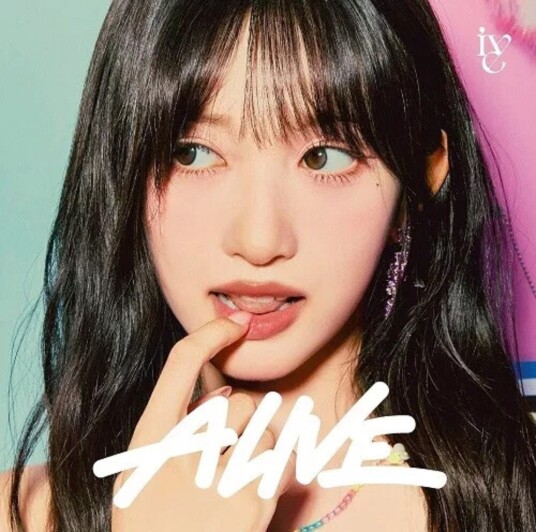 Ive  Alive  Leeseo  CD