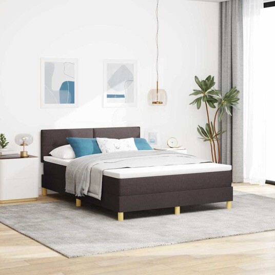 Fjæreramme seng med madrass & LED mørk brun 140x190 cm stoff Fjæreramme seng med madrass & LED mørk brun 140x190 cm stoff