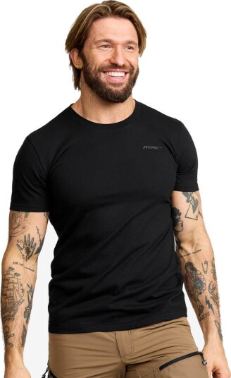 Revolutionrace Easy T shirt Slim Fit Herre Black XL Herre Overdeler T skjorter