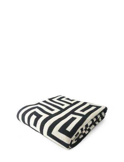 Ceannis Knitted Throw 160X130Cm - Black - 160X130CM