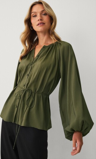 Ellos Collection - Bluse med knytbart belte - Grønn