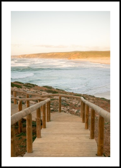 Serene Coastal Landscape At Sunset Plakat / 40x50