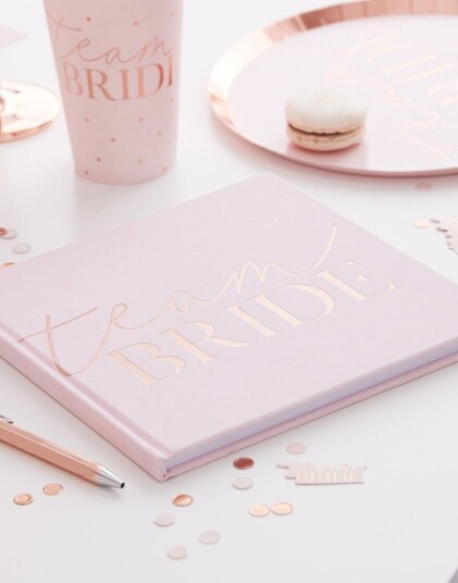 Rosa Team Bride Gjestebok 21x21 cm Blush Hen