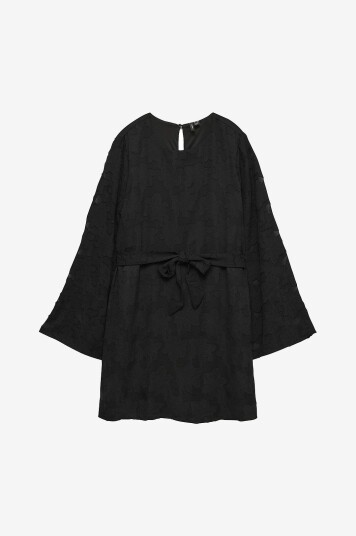 Vero Moda Kjole vmSloane LS Short Wvn Exp Svart Vero Moda Kjole vmSloane LS Short Wvn Exp Svart