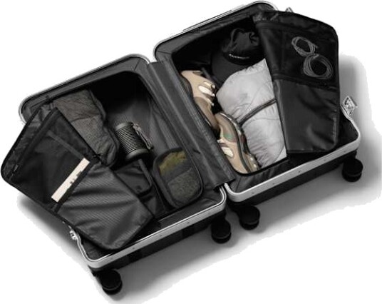 Db The Ramverk Pro Medium Check-In Luggage, 68 Cm, Silver