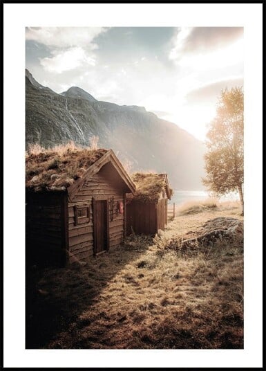 Rustic Houses at Sunset by Lovatnet Lake Plakat Plakat / 40x50cm