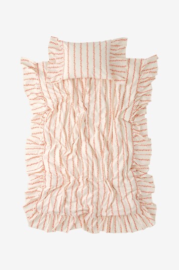 Ellos Home   Sengesett Juliette Garland Giant Frill i bomull 2 deler   Rosa