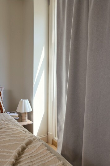 Jotex Mørkleggingsgardin 1lengde Grå MOONBEAM 213743105160 Jotex Mørkleggingsgardin 1lengde Grå MOONBEAM 213743105160
