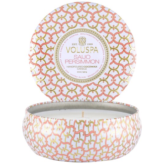 Voluspa Saijo Persimmon Maison Blanc 3-Wick in Decorative Tin 40h Voluspa Saijo Persimmon Maison Blanc 3-Wick in Decorative Tin 40h
