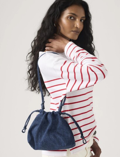 Levi"s® Isabelle Crossbody Ocean Indig   Navy   ONE SIZE