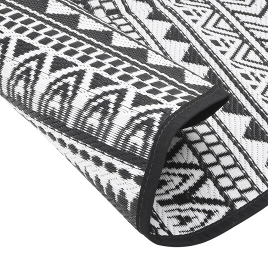Uteteppe svart Ø160 cm PP 368515